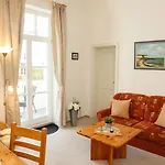 Zur Alten Post Apartamento Ostseebad Kühlungsborn